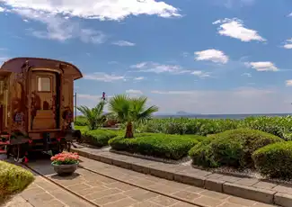 Eisenbahnmuseum Pietrarsa: Transport von Neapel + Eintrittskarte + geführte Tour, Portici, Italien. Eisenbahnmuseum Pietrarsa: Transport von Neapel + Eintrittskarte + geführte Tour, Portici, Italien.