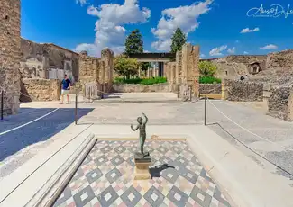 Pompeji, Herculanuem & Vesuv: Skip The Line Tickets + Hin- und Rückfahrt von Pompeji, Pompeji, Italien. Pompeji, Herculanuem & Vesuv: Skip The Line Tickets + Hin- und Rückfahrt von Pompeji, Pompeji, Italien.