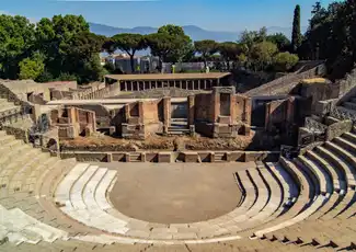 Pompeji und Sorrent: Geführter Tagesausflug ab Rom + Mittagessen + Limoncello-Verkostung, Rom, Italien. Pompeji und Sorrent: Geführter Tagesausflug ab Rom + Mittagessen + Limoncello-Verkostung, Rom, Italien.