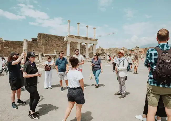 Pompeji und Herculaneum: Skip The Line Ticket + geführter Tagesausflug ab Neapel, Neapel, Italien. Pompeji und Herculaneum: Skip The Line Ticket + geführter Tagesausflug ab Neapel, Neapel, Italien.