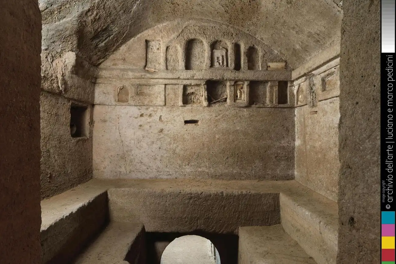 Ipogeo dei Cristallini: Geführte Tour, Neapel, Italien. Ipogeo dei Cristallini: Geführte Tour, Neapel, Italien.