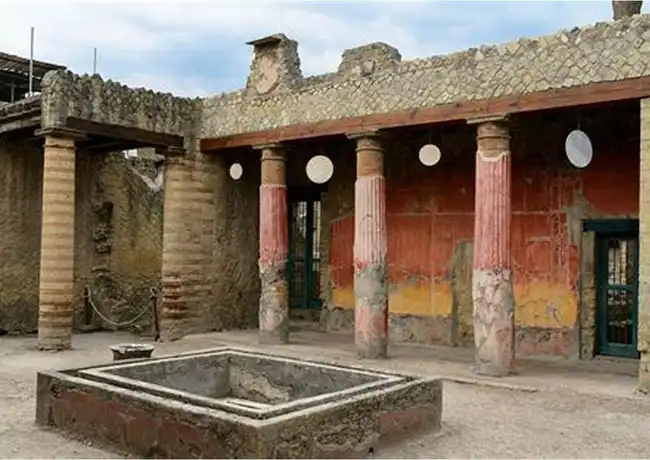 Herculaneum & Vesuv: Eintritt ohne Anstehen + Hin- und Rückfahrt ab Neapel, Neapel, Italien.