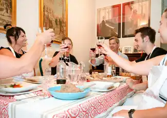 Neapel: Markt Tour und Kochkurs mit 3-Gänge-Menü, Neapel, Italien. Neapel: Markt Tour und Kochkurs mit 3-Gänge-Menü, Neapel, Italien.