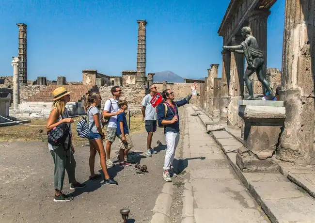Pompeji & Vesuv: Eintritt + Hin- und Rückfahrt ab Neapel, Ercolano, Italien. Pompeji & Vesuv: Eintritt + Hin- und Rückfahrt ab Neapel, Ercolano, Italien.