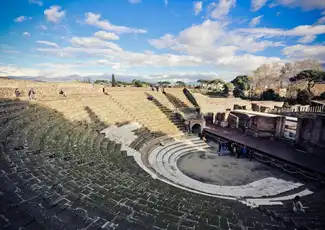 Pompeji, Amalfiküste und Sorrent: Tagesausflug von Rom aus, Rom, Italien. Pompeji, Amalfiküste und Sorrent: Tagesausflug von Rom aus, Rom, Italien.