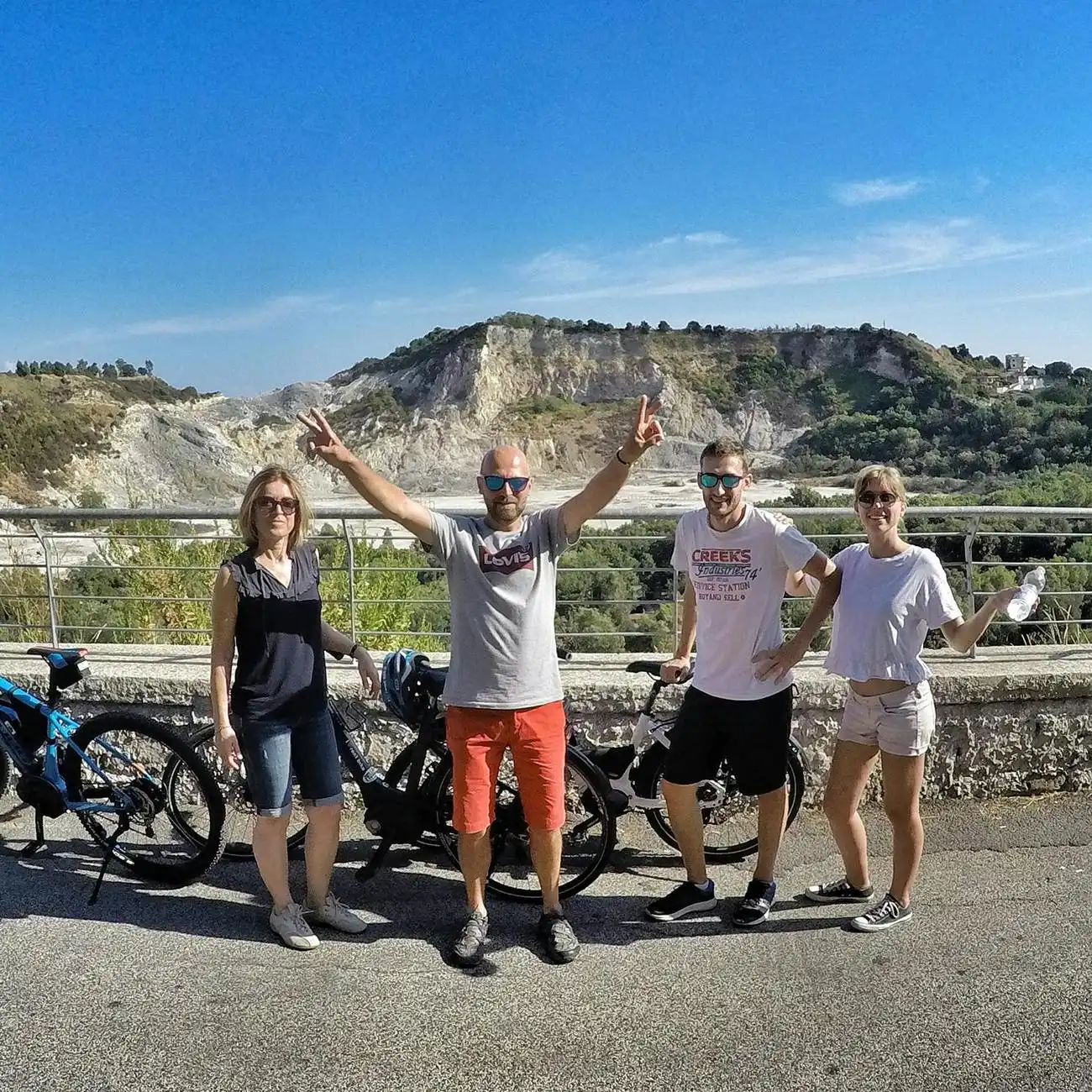 Fahrradtour: Felder von Neapel und Phlegraä, Neapel, Italien. Fahrradtour: Felder von Neapel und Phlegraä, Neapel, Italien.