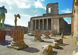 Pompeji: Selbstgeführter Rundgang, Neapel, Italien. Pompeji: Selbstgeführter Rundgang, Neapel, Italien.