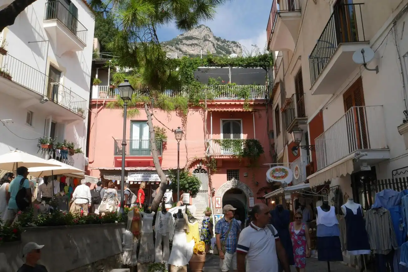 Pompeji & Positano: Tagesausflug für Kleingruppen ab Rom + Limoncello-Verkostung, Rom, Italien. Pompeji & Positano: Tagesausflug für Kleingruppen ab Rom + Limoncello-Verkostung, Rom, Italien.