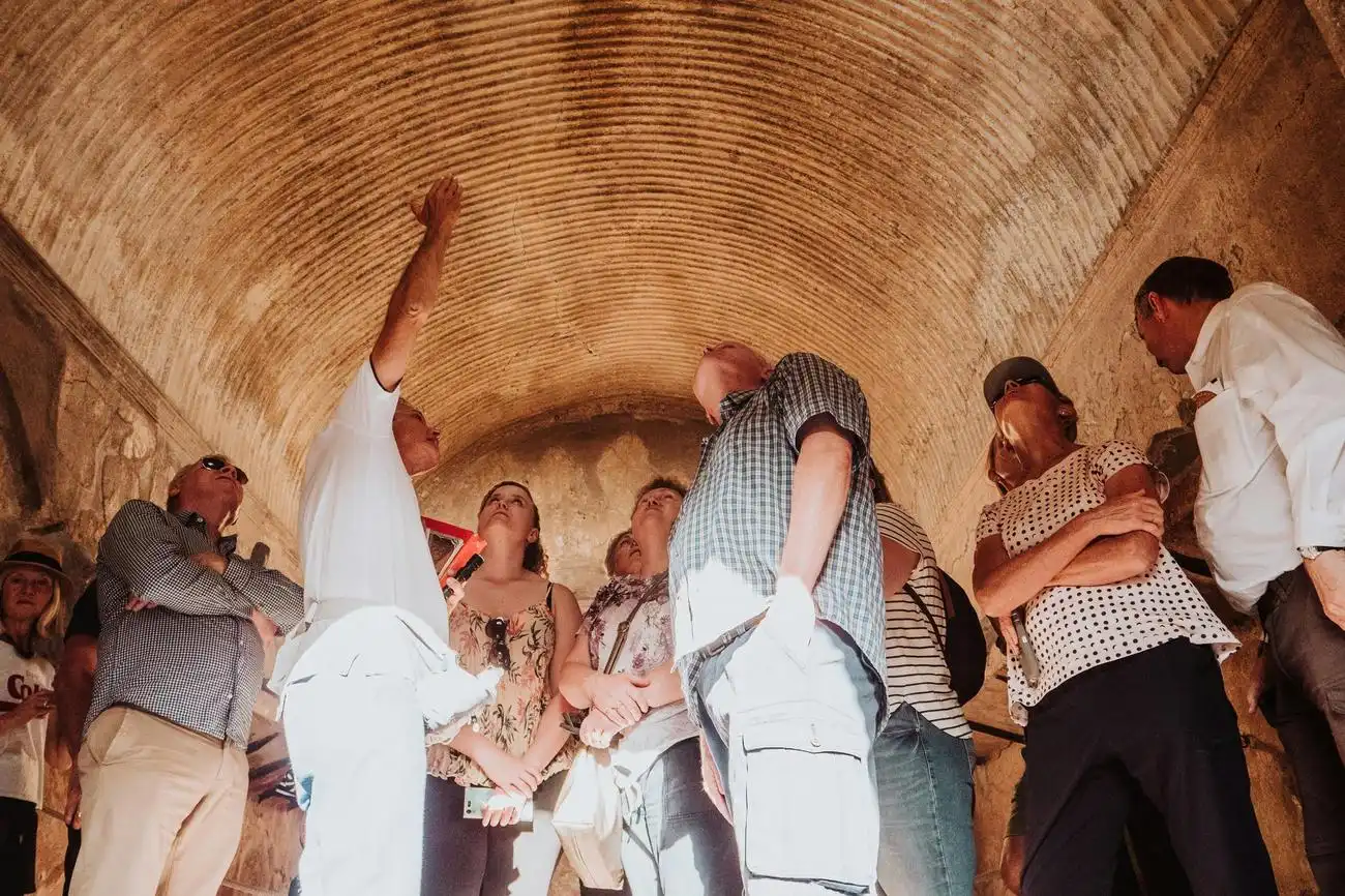 Pompeji und Herculaneum: Skip The Line Ticket + geführter Tagesausflug ab Neapel, Neapel, Italien. Pompeji und Herculaneum: Skip The Line Ticket + geführter Tagesausflug ab Neapel, Neapel, Italien.