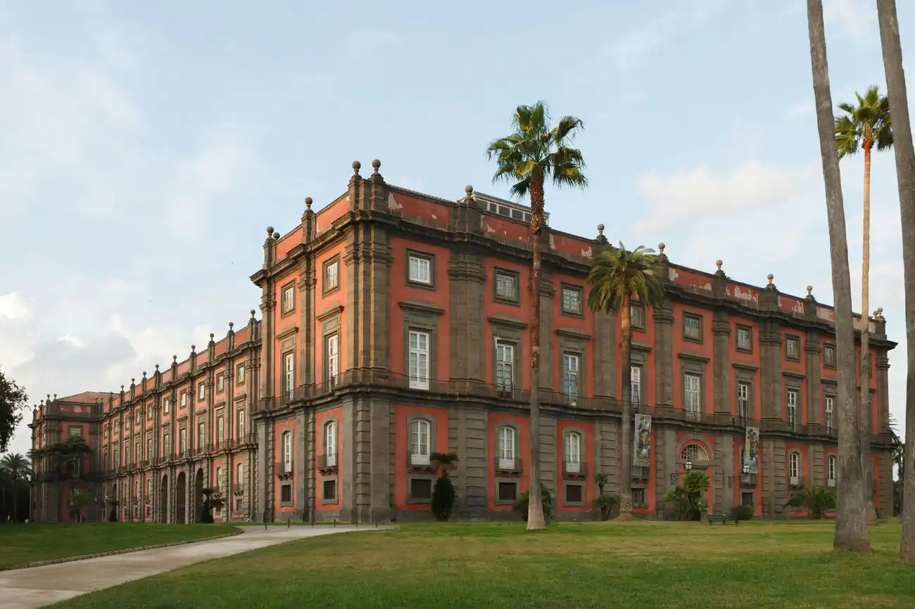 Museum von Capodimonte: Eintritt ohne Anstehen + Führung, Neapel, Italien. Museum von Capodimonte: Eintritt ohne Anstehen + Führung, Neapel, Italien.