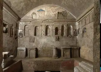 Ipogeo dei Cristallini: Geführte Tour, Neapel, Italien. Ipogeo dei Cristallini: Geführte Tour, Neapel, Italien.