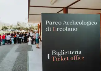 Pompeji und Herculaneum: Skip The Line Ticket + geführter Tagesausflug ab Neapel, Neapel, Italien. Pompeji und Herculaneum: Skip The Line Ticket + geführter Tagesausflug ab Neapel, Neapel, Italien.