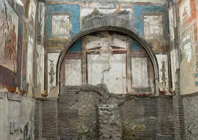 Ercolano: Hin- und Rückfahrt nach/von Neapel mit dem Bus, Ercolano, Italien. Ercolano: Hin- und Rückfahrt nach/von Neapel mit dem Bus, Ercolano, Italien.