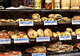 Neapel: Lokale Street Food Tour, Neapel, Italien. Neapel: Lokale Street Food Tour, Neapel, Italien.