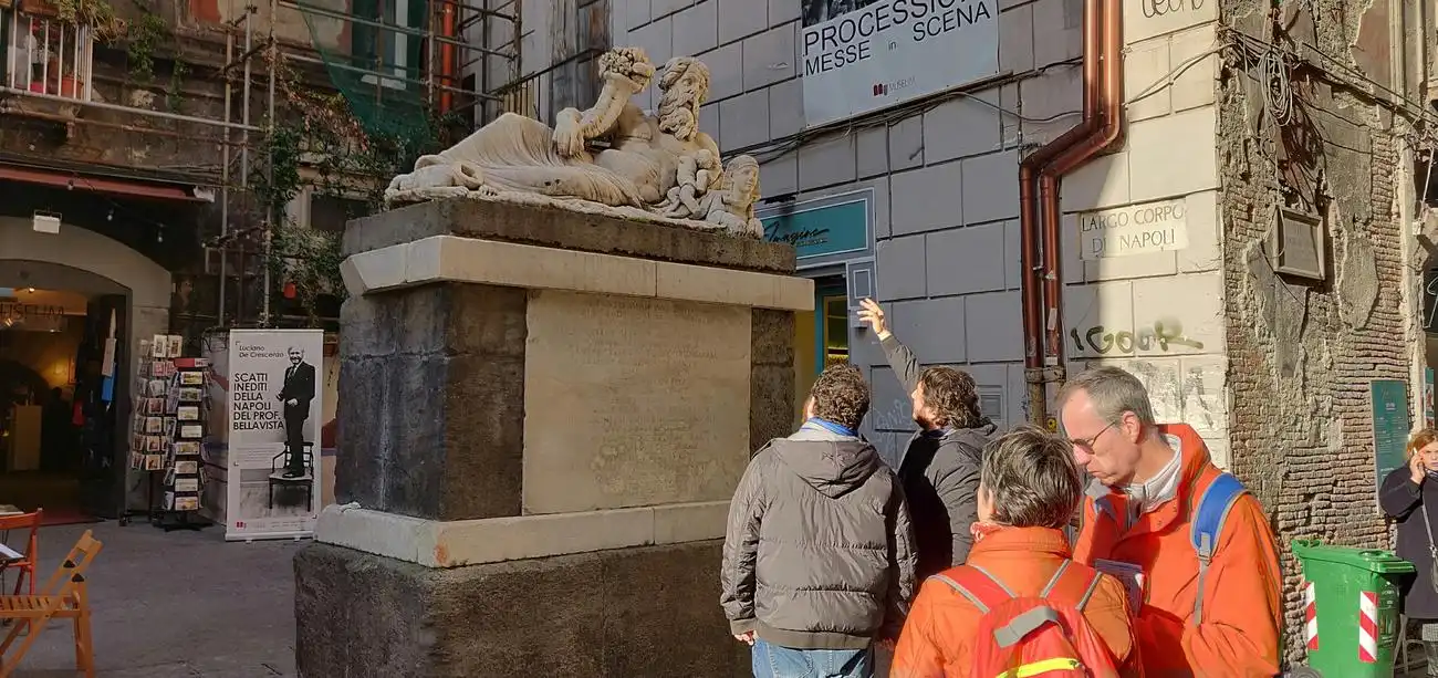 Neapel Walking Tour mit Chiostro Santa Chiara & Der verschleierte Christus, Neapel, Italien. Neapel Walking Tour mit Chiostro Santa Chiara & Der verschleierte Christus, Neapel, Italien.