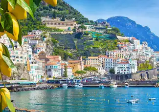 Amalfi & Positano: Bootstour mit Transfer von Pompeji, Neapel, Italien. Amalfi & Positano: Bootstour mit Transfer von Pompeji, Neapel, Italien.