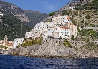 Von Neapel aus: Pompeji & Amalfiküste Ganztagesausflug mit Mittagessen, Amalfi, Italien. Von Neapel aus: Pompeji & Amalfiküste Ganztagesausflug mit Mittagessen, Amalfi, Italien.