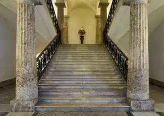 Museum von Capodimonte: Eintritt ohne Anstehen + Führung, Neapel, Italien. Museum von Capodimonte: Eintritt ohne Anstehen + Führung, Neapel, Italien.