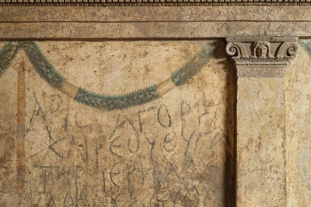 Ipogeo dei Cristallini: Geführte Tour, Neapel, Italien. Ipogeo dei Cristallini: Geführte Tour, Neapel, Italien.