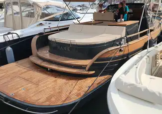 Capri: Bootstour für kleine Gruppen ab Neapel, Neapel, Italien. Capri: Bootstour für kleine Gruppen ab Neapel, Neapel, Italien.