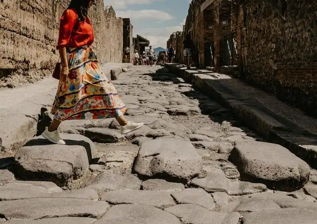 Pompeji: Geführte Tour für kleine Gruppen ab Rom + Hin- und Rückfahrt mit dem Hochgeschwindigkeitszug, Rom, Italien. Pompeji: Geführte Tour für kleine Gruppen ab Rom + Hin- und Rückfahrt mit dem Hochgeschwindigkeitszug, Rom, Italien.