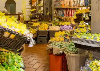 Amalfi & Positano: Bootstour + Hin- und Rückfahrt von Pompei, Neapel, Italien. Amalfi & Positano: Bootstour + Hin- und Rückfahrt von Pompei, Neapel, Italien.