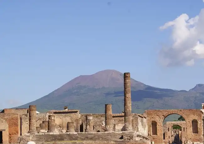 Pompeji & Vesuv: Ganztägiger Ausflug von Rom aus, Rom, Italien. Pompeji & Vesuv: Ganztägiger Ausflug von Rom aus, Rom, Italien.