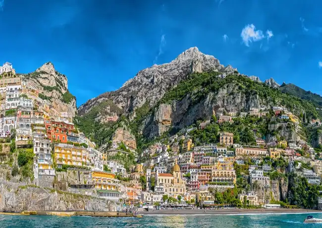Amalfi, Positano, Sorrento und Ravello: Tagesausflug von Pompei, Neapel, Italien. Amalfi, Positano, Sorrento und Ravello: Tagesausflug von Pompei, Neapel, Italien.