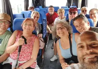 Vesuv: Fast-Track-Eintritt + Hin- und Rückfahrt ab Pompeji, Pompeji, Italien. Vesuv: Fast-Track-Eintritt + Hin- und Rückfahrt ab Pompeji, Pompeji, Italien.