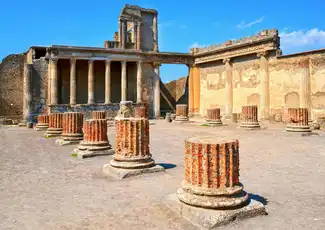 Pompeji: Eintritt ohne Anstehen + Geführte Tour mit einem Archäologen, Pompeji, Italien. Pompeji: Eintritt ohne Anstehen + Geführte Tour mit einem Archäologen, Pompeji, Italien.
