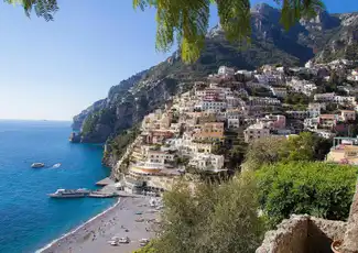 Amalfiküste, Sorrent und Pompeji: Eintrittskarte + Hin- und Rückfahrt von Neapel, Neapel, Italien. Amalfiküste, Sorrent und Pompeji: Eintrittskarte + Hin- und Rückfahrt von Neapel, Neapel, Italien.