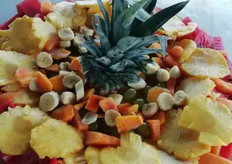 Ischia: Tägliche Bootsfahrt mit Mittagessen und Getränken, Neapel, Italien. Ischia: Tägliche Bootsfahrt mit Mittagessen und Getränken, Neapel, Italien.
